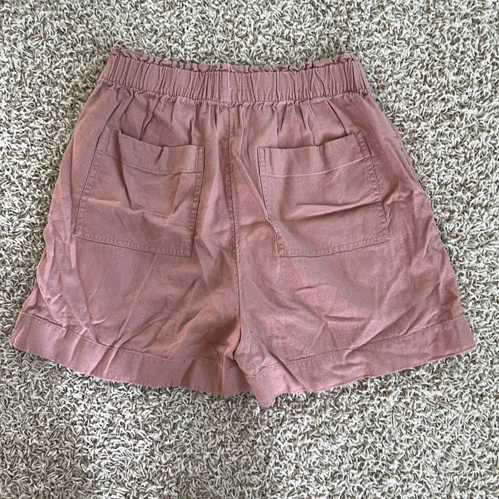 LOFT Women’s XS Pink Shorts With Pockets - Picture 2 of 3